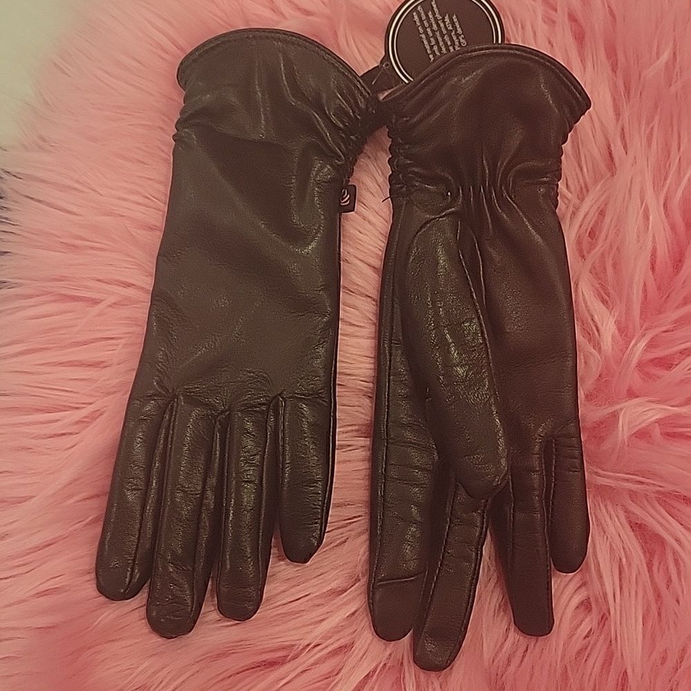 Cuddl Duds ,Genuine Leather gloves, touch screen compatible, S